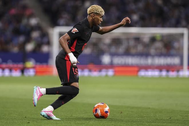 4号秀克尼佩尔三分9中6空砍26分，个人连续3场20+